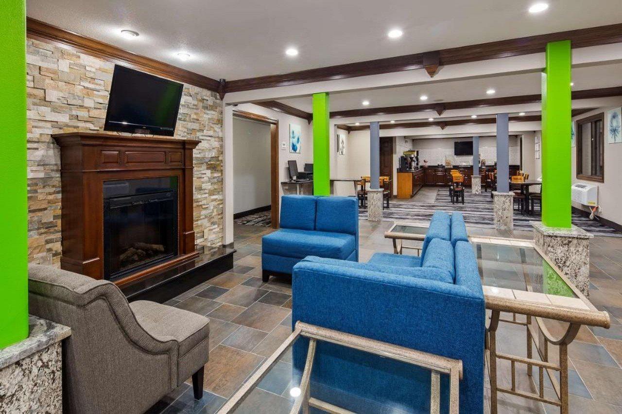 Ramada By Wyndham Cedar Rapids South Hotell Exteriör bild